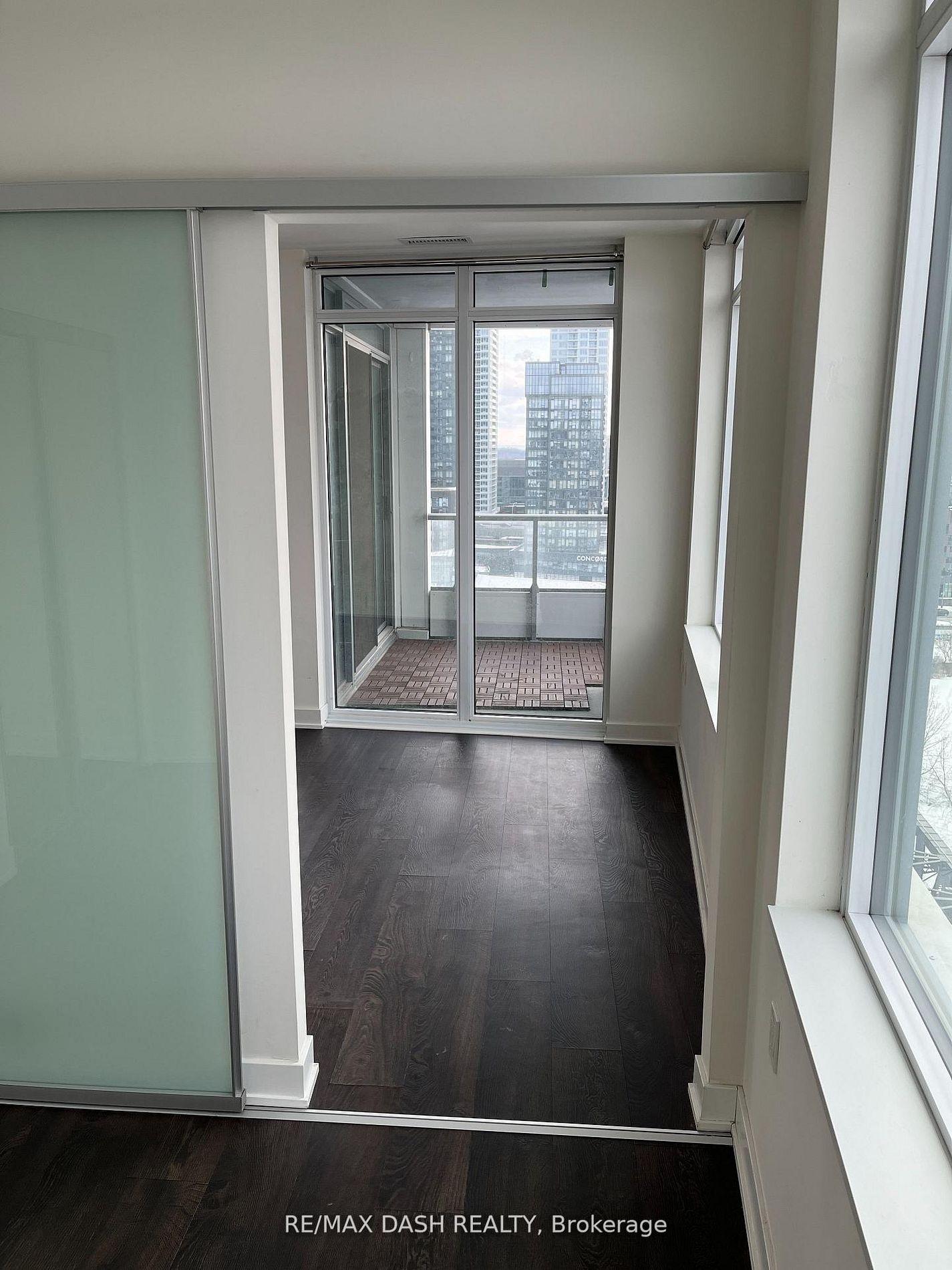 Photo 16 of Unit 806W, 27 Bathurst Street, Toronto, Waterfront Communities — HOMEH