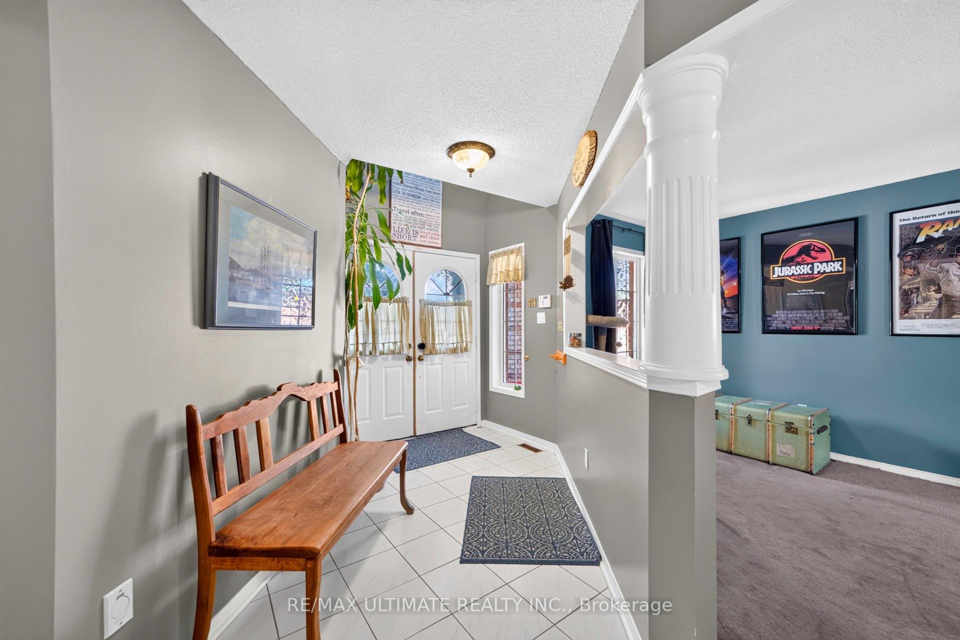 Photo 4 of 96 Cresthaven Road, Brampton, Snelgrove — HOMEH
