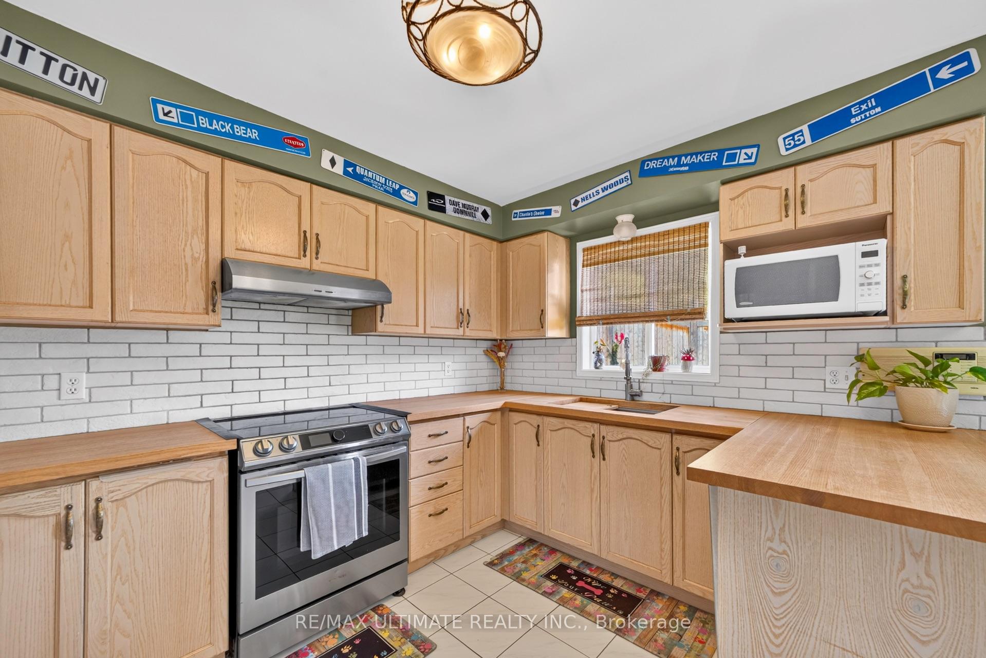 Photo 12 of 96 Cresthaven Road, Brampton, Snelgrove — HOMEH