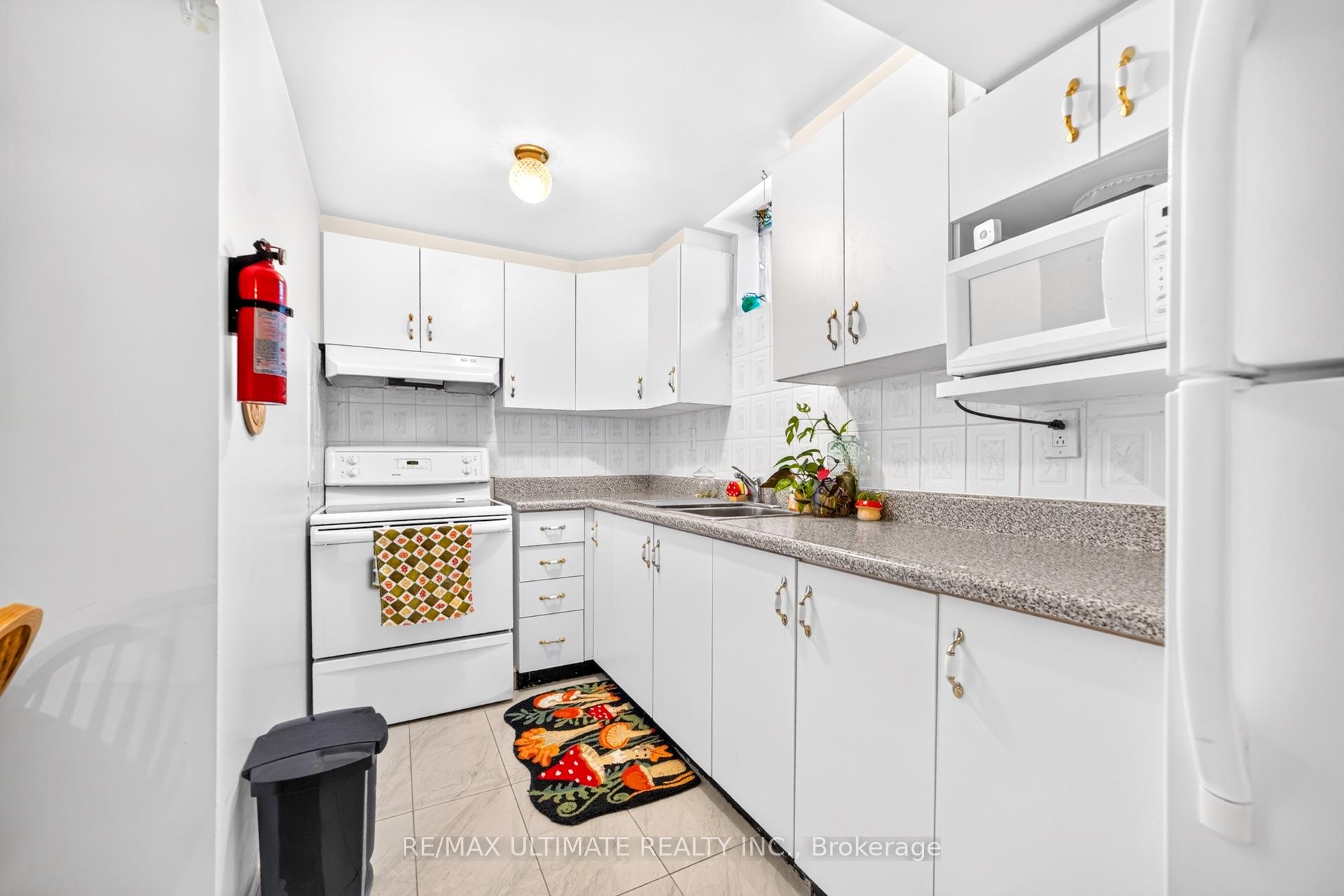 Photo 37 of 96 Cresthaven Road, Brampton, Snelgrove — HOMEH