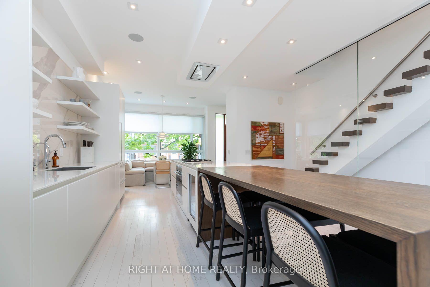 Photo 12 of 248 MANNING AVE Manning Avenue, Toronto, Trinity-Bellwoods — HOMEH