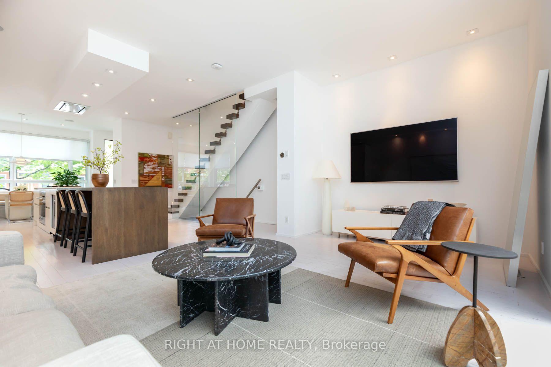 Photo 15 of 248 MANNING AVE Manning Avenue, Toronto, Trinity-Bellwoods — HOMEH