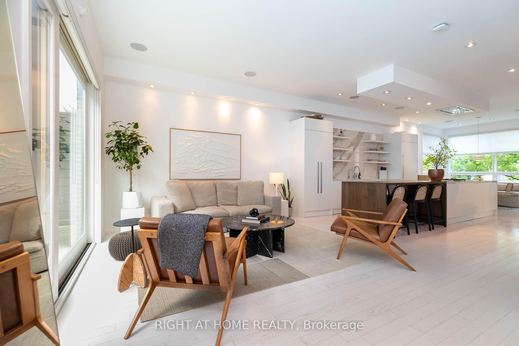 Photo 16 of 248 MANNING AVE Manning Avenue, Toronto, Trinity-Bellwoods — HOMEH