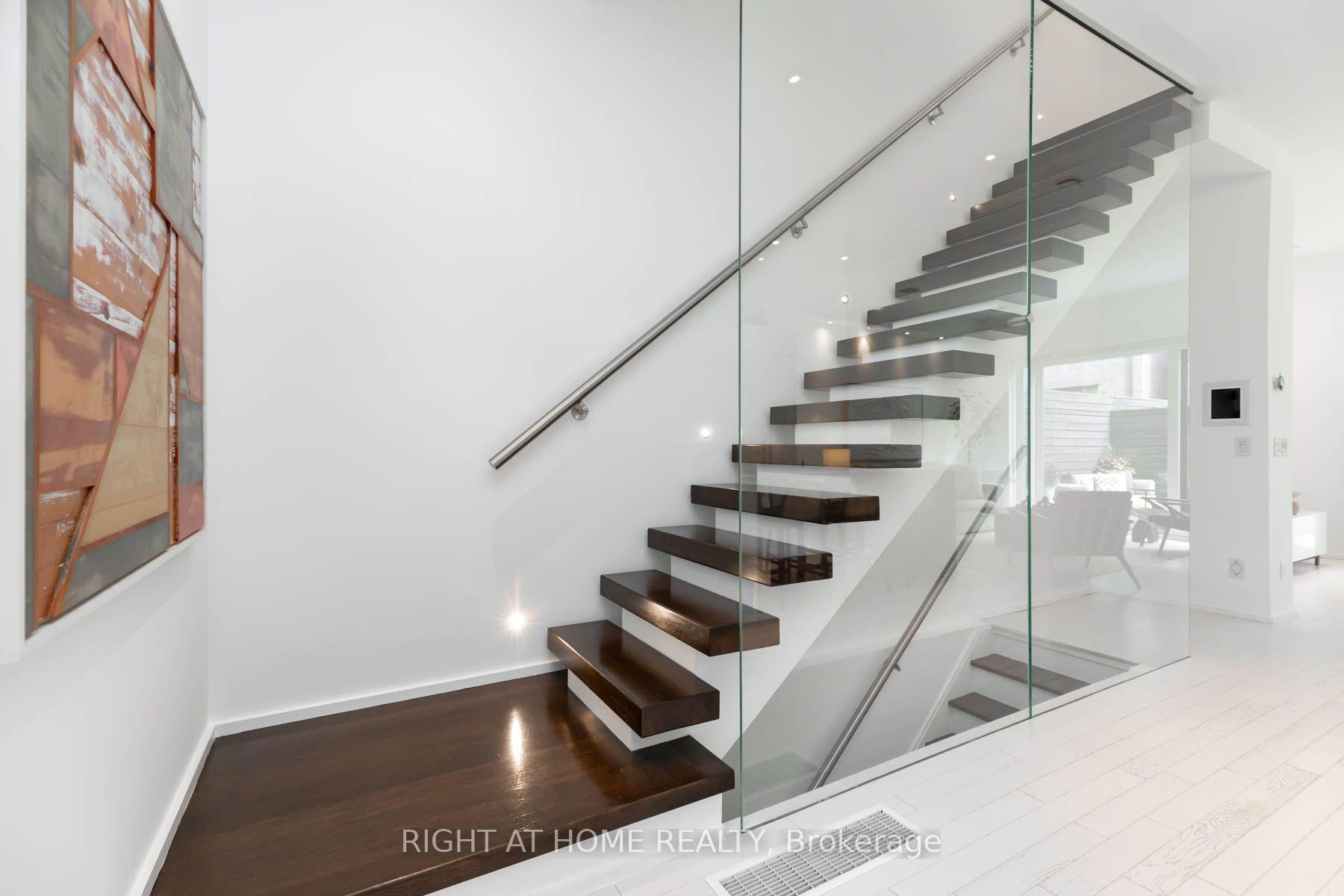 Photo 19 of 248 MANNING AVE Manning Avenue, Toronto, Trinity-Bellwoods — HOMEH