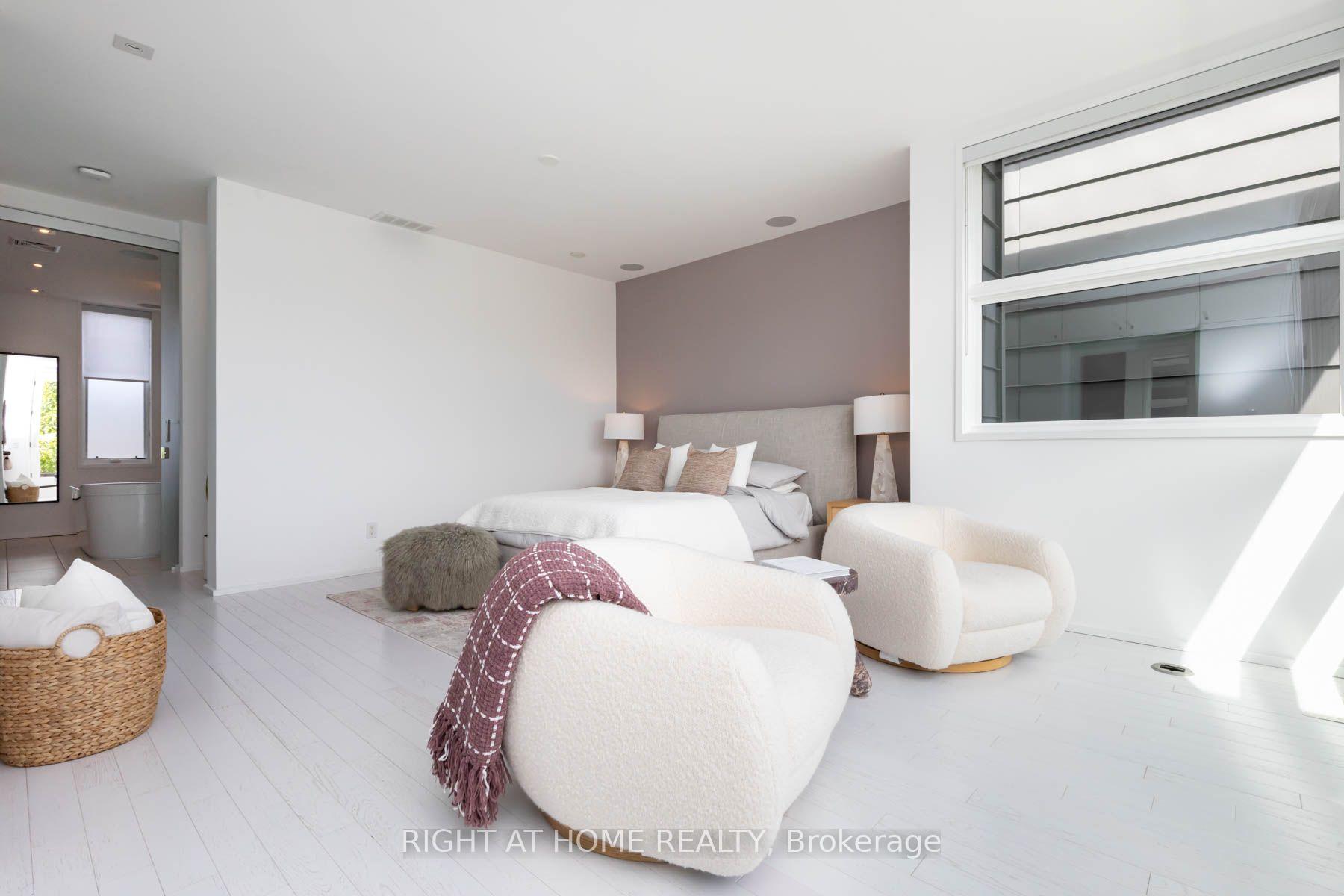 Photo 23 of 248 MANNING AVE Manning Avenue, Toronto, Trinity-Bellwoods — HOMEH