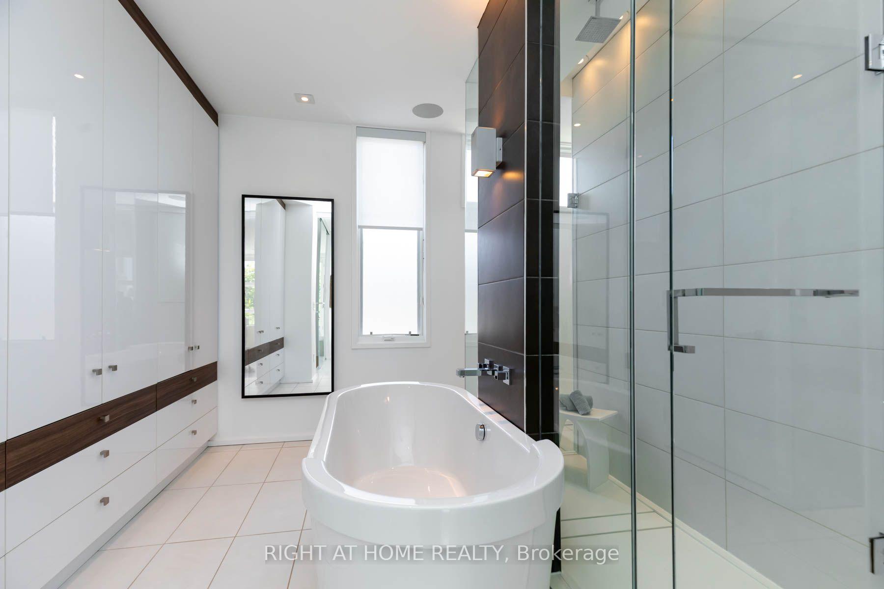 Photo 25 of 248 MANNING AVE Manning Avenue, Toronto, Trinity-Bellwoods — HOMEH