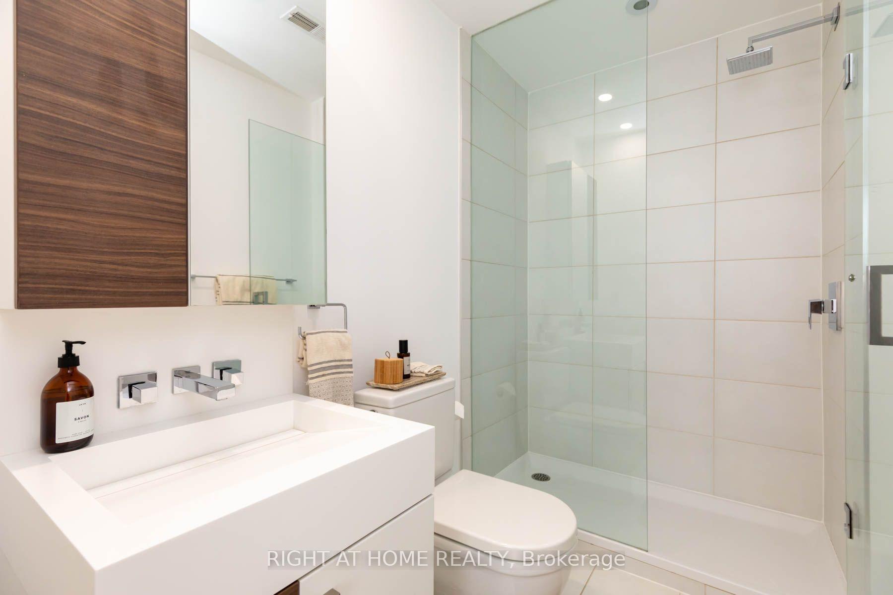 Photo 35 of 248 MANNING AVE Manning Avenue, Toronto, Trinity-Bellwoods — HOMEH