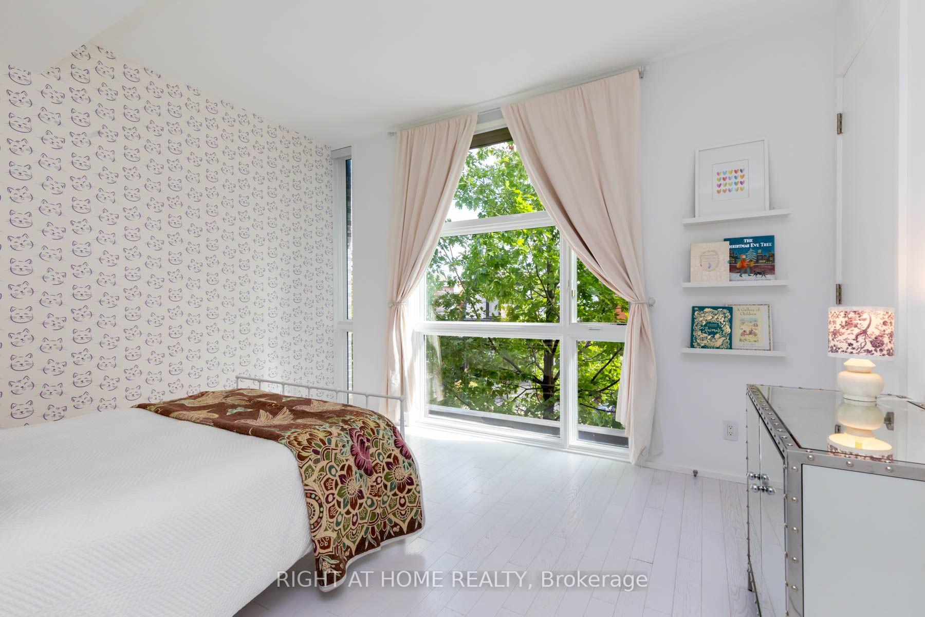 Photo 36 of 248 MANNING AVE Manning Avenue, Toronto, Trinity-Bellwoods — HOMEH