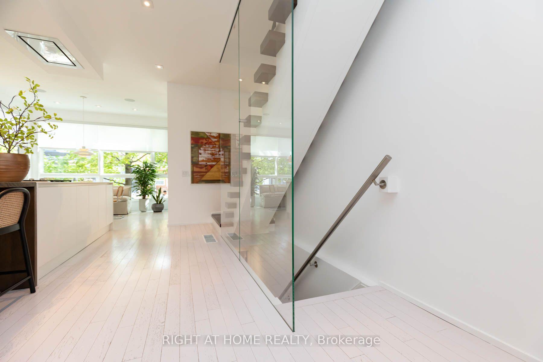 Photo 42 of 248 MANNING AVE Manning Avenue, Toronto, Trinity-Bellwoods — HOMEH