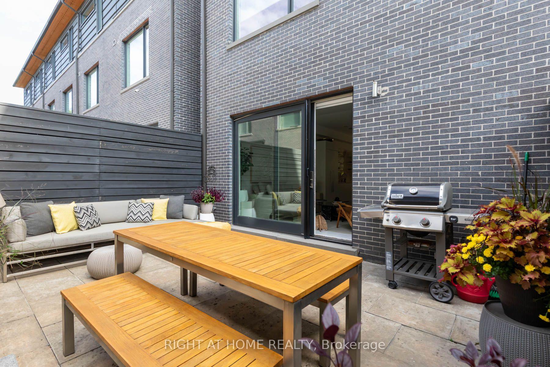 Photo 48 of 248 MANNING AVE Manning Avenue, Toronto, Trinity-Bellwoods — HOMEH