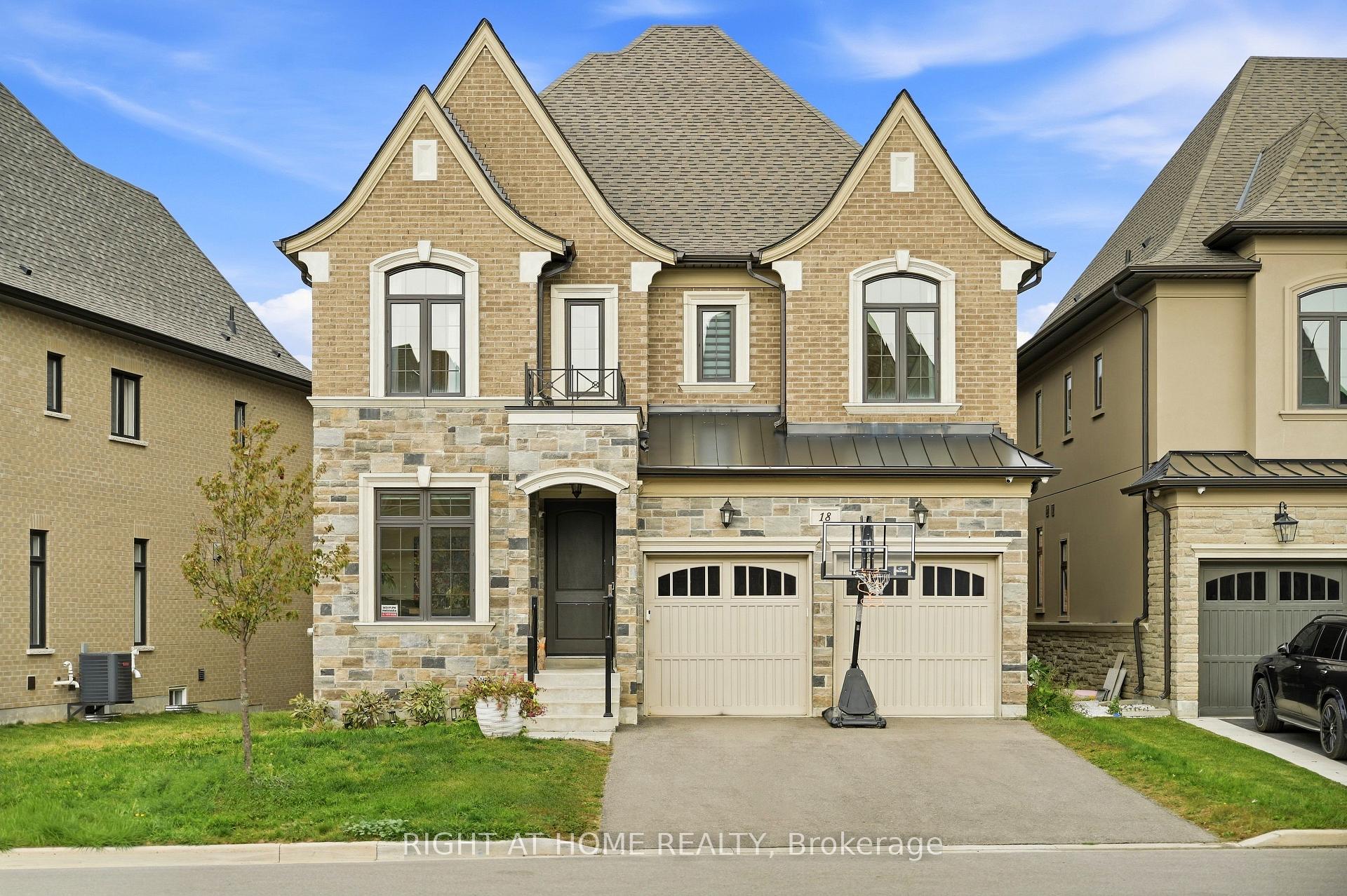 Photo of 18 Casavant Court