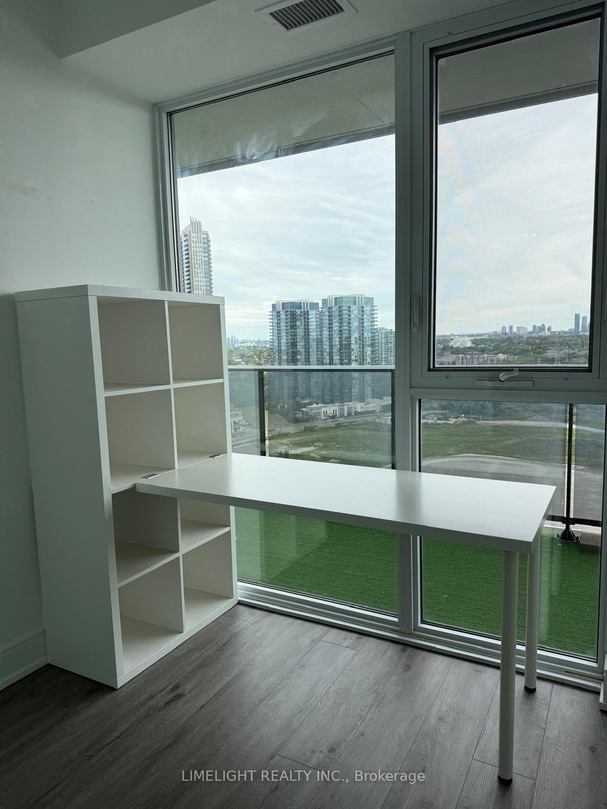 Photo 17 of Unit 2009, 70 Annie Craig Drive, Etobicoke, Mimico — HOMEH