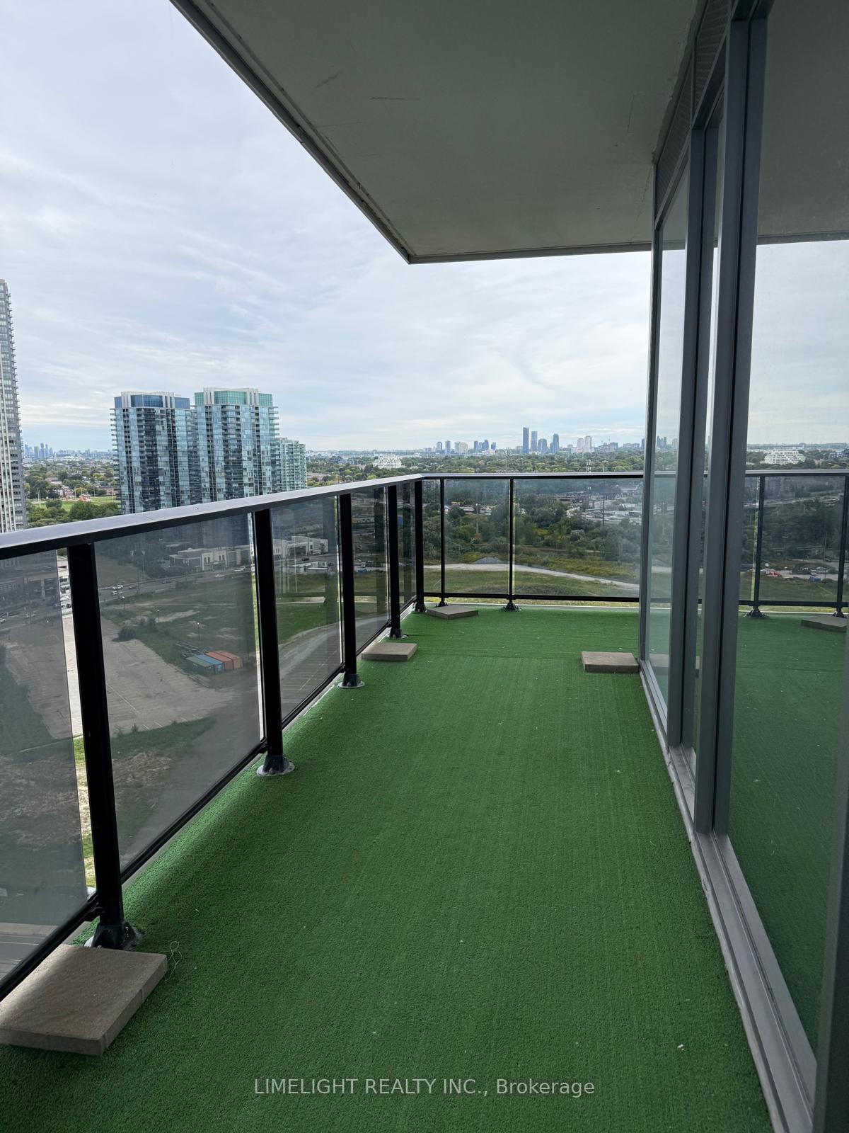 Photo 20 of Unit 2009, 70 Annie Craig Drive, Etobicoke, Mimico — HOMEH