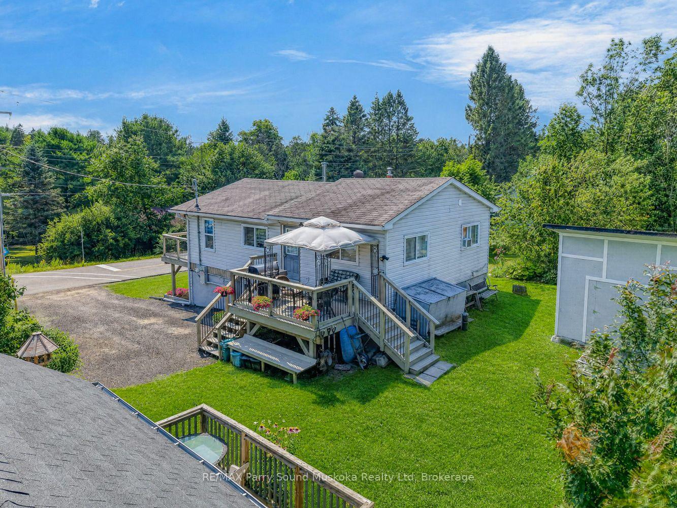 Photo 4 of 22 Ahmic Street, Magnetawan — HOMEH
