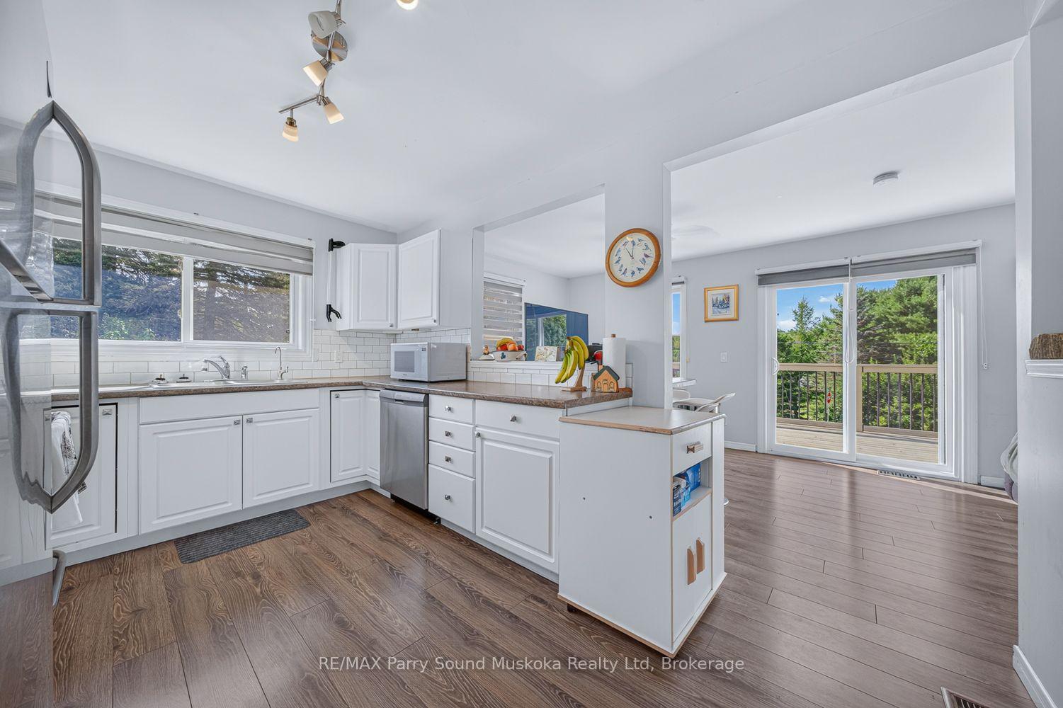 Photo 10 of 22 Ahmic Street, Magnetawan — HOMEH