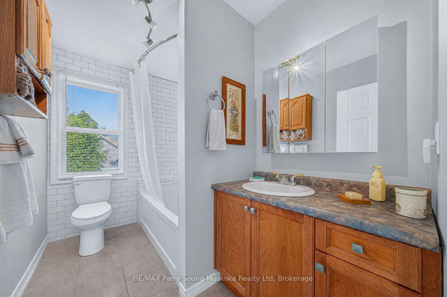Photo 14 of 22 Ahmic Street, Magnetawan — HOMEH