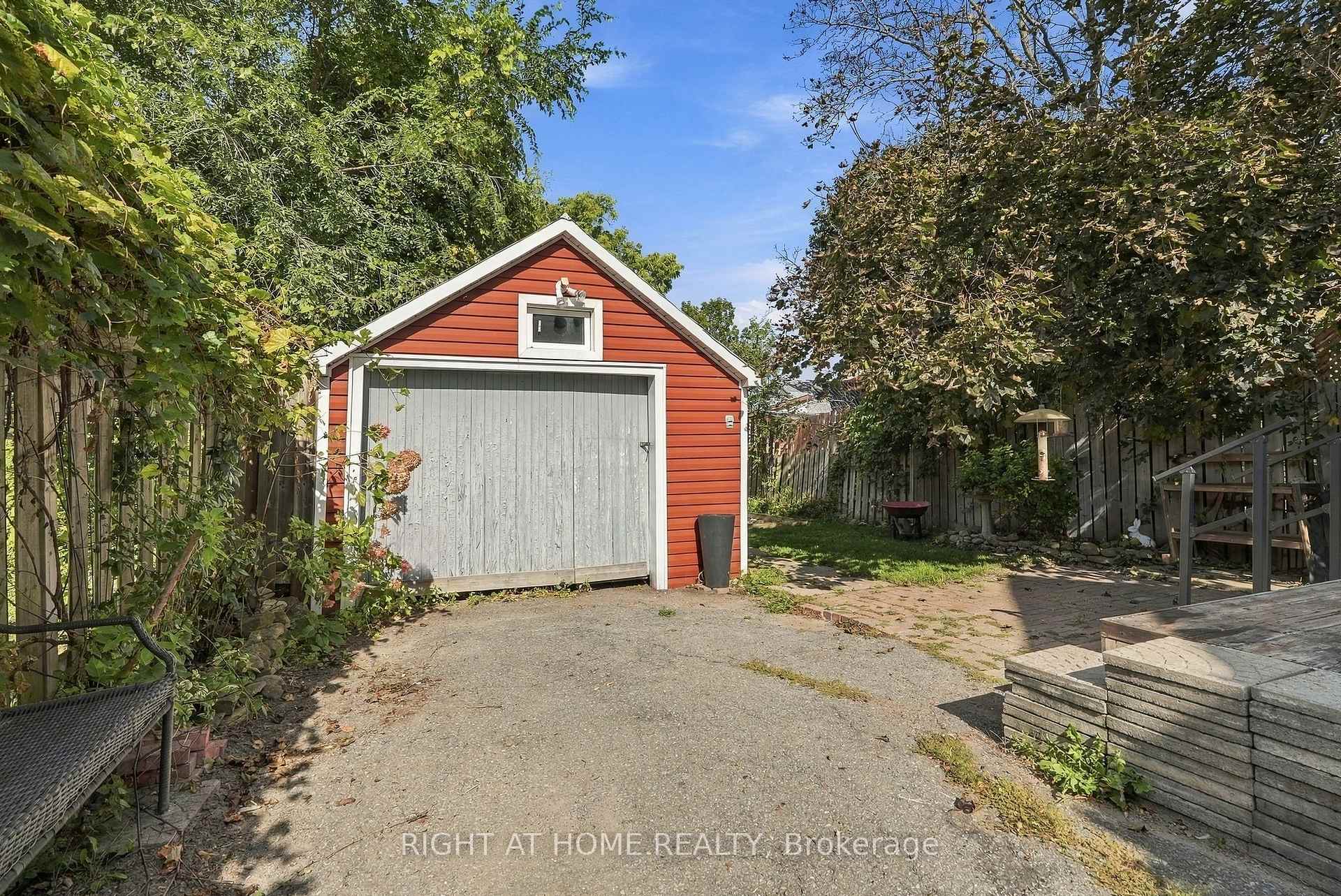 Photo 26 of 19 Asa Street, North Grenville, Kemptville — HOMEH