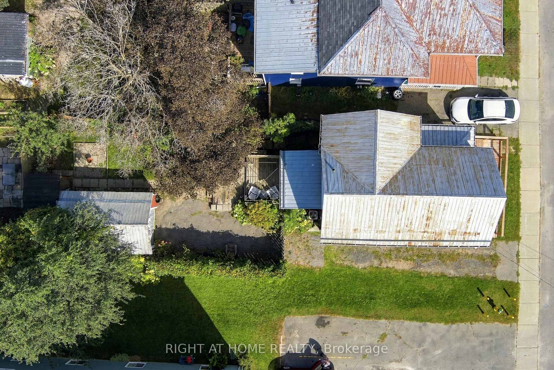 Photo 32 of 19 Asa Street, North Grenville, Kemptville — HOMEH