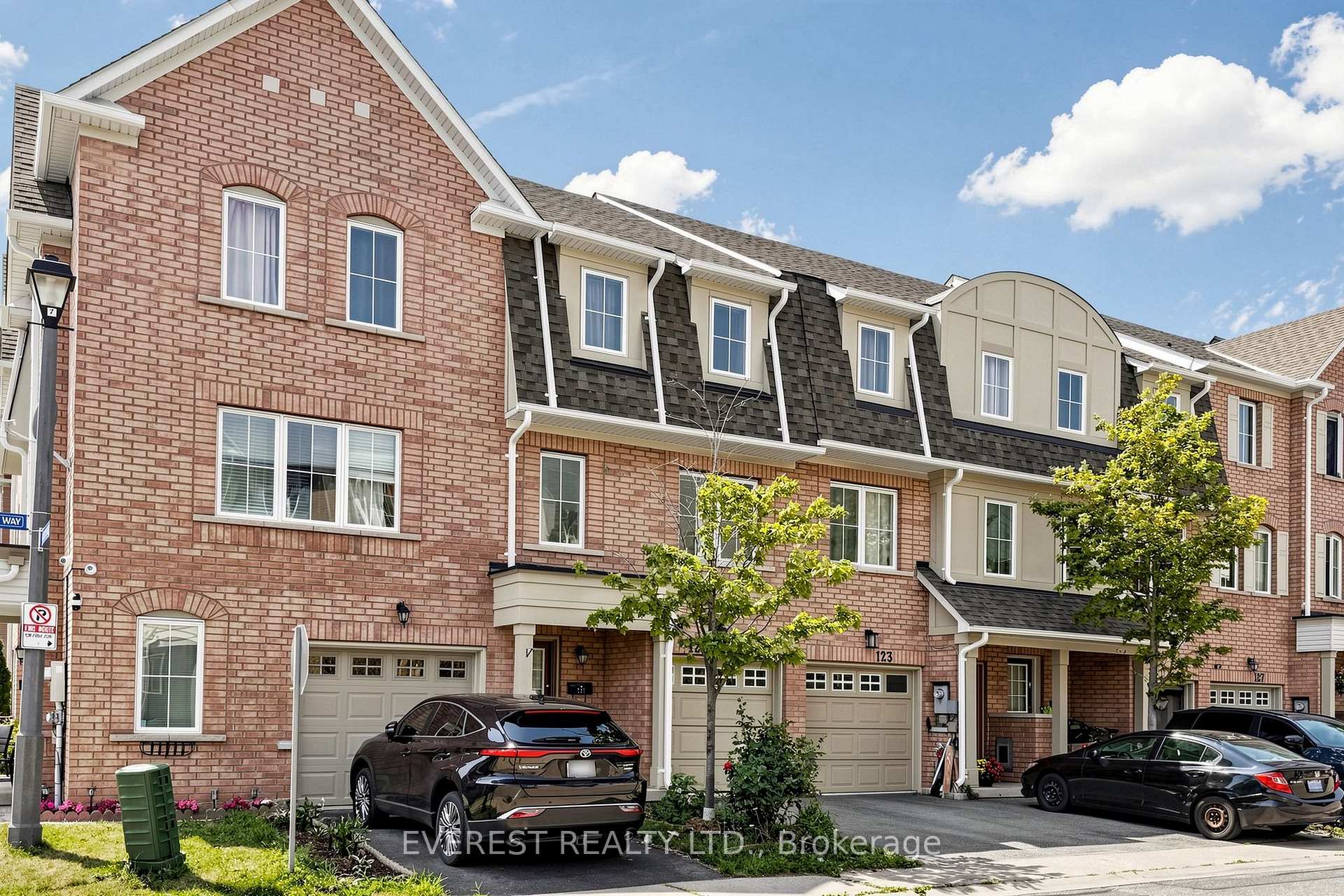 Photo 4 of 121 Jenkinson Way, Scarborough, Dorset Park — HOMEH