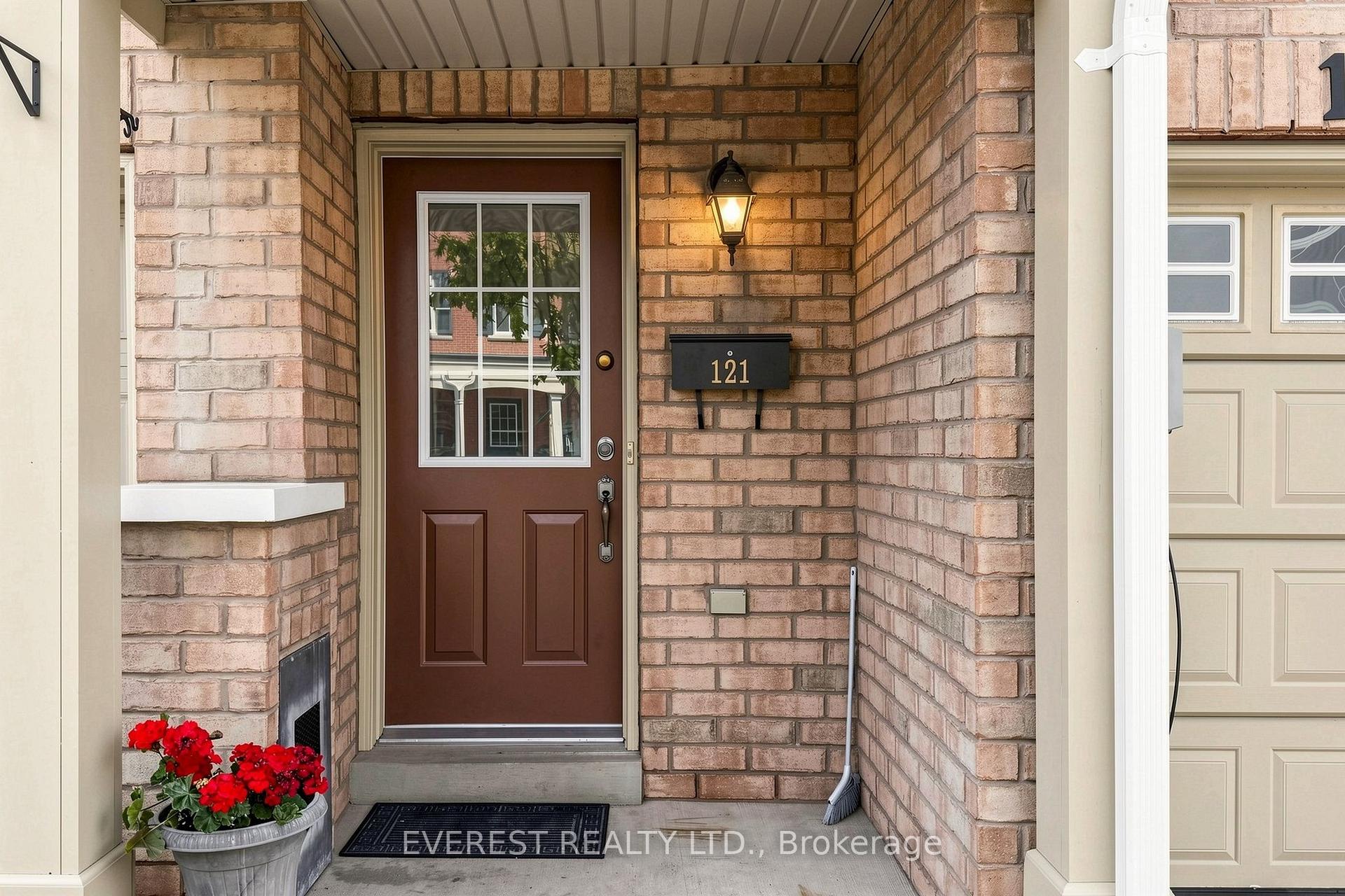 Photo 5 of 121 Jenkinson Way, Scarborough, Dorset Park — HOMEH