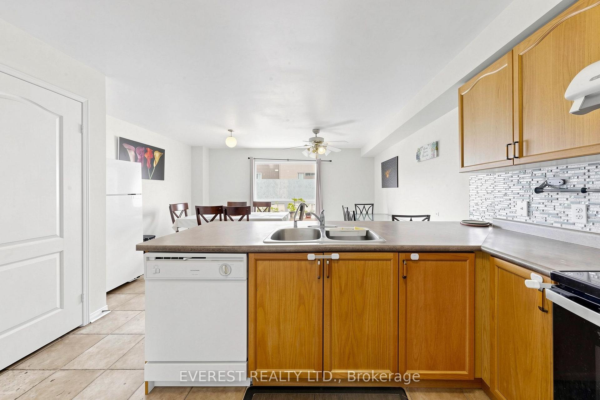 Photo 12 of 121 Jenkinson Way, Scarborough, Dorset Park — HOMEH