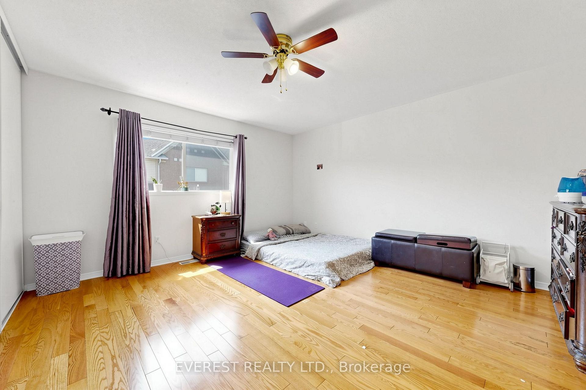 Photo 25 of 121 Jenkinson Way, Scarborough, Dorset Park — HOMEH