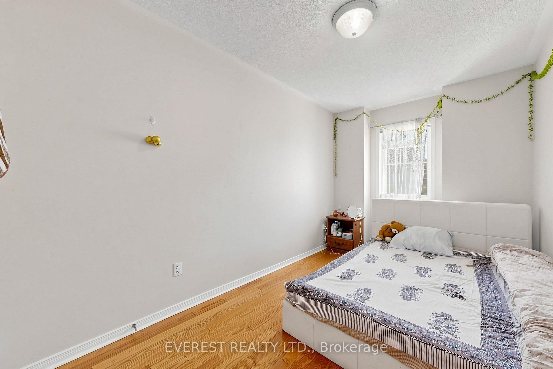 Photo 29 of 121 Jenkinson Way, Scarborough, Dorset Park — HOMEH