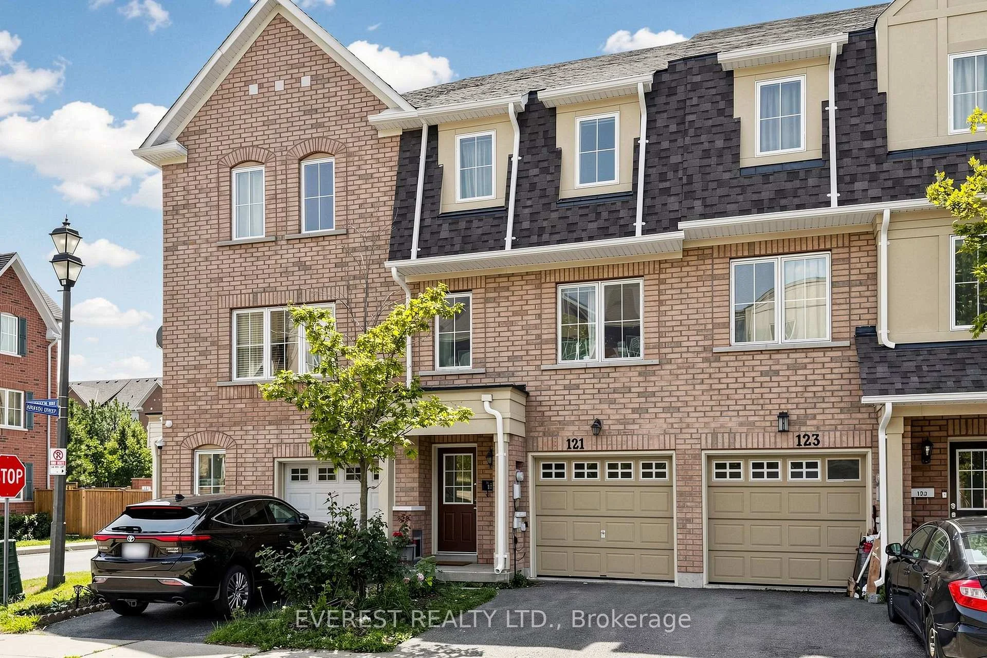 Photo 3 of 121 Jenkinson Way, Scarborough, Dorset Park — HOMEH