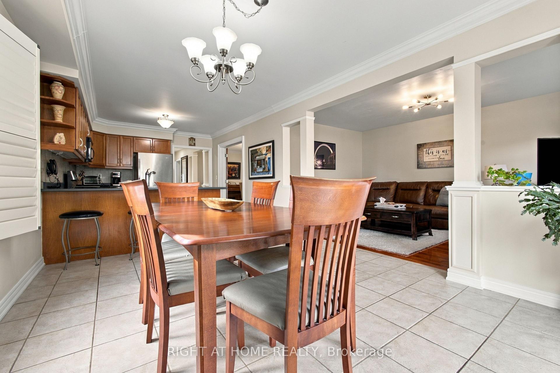 Photo 19 of 212 Bachman Drive, Vaughan, Maple — HOMEH