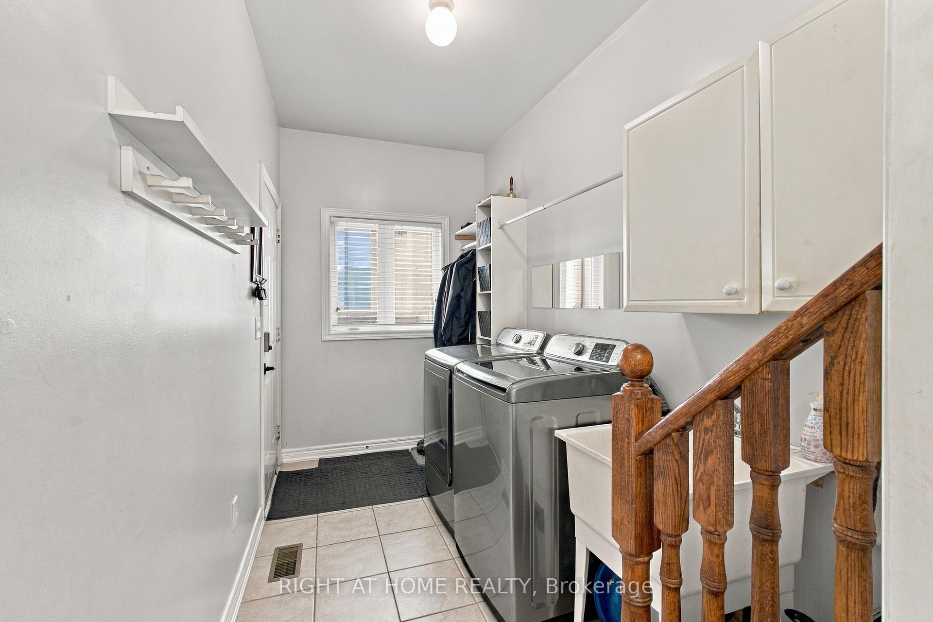 Photo 24 of 212 Bachman Drive, Vaughan, Maple — HOMEH