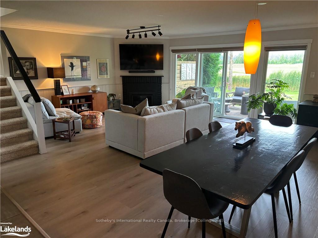 Photo 4 of 570 Oxbow Crescent, Collingwood — HOMEH