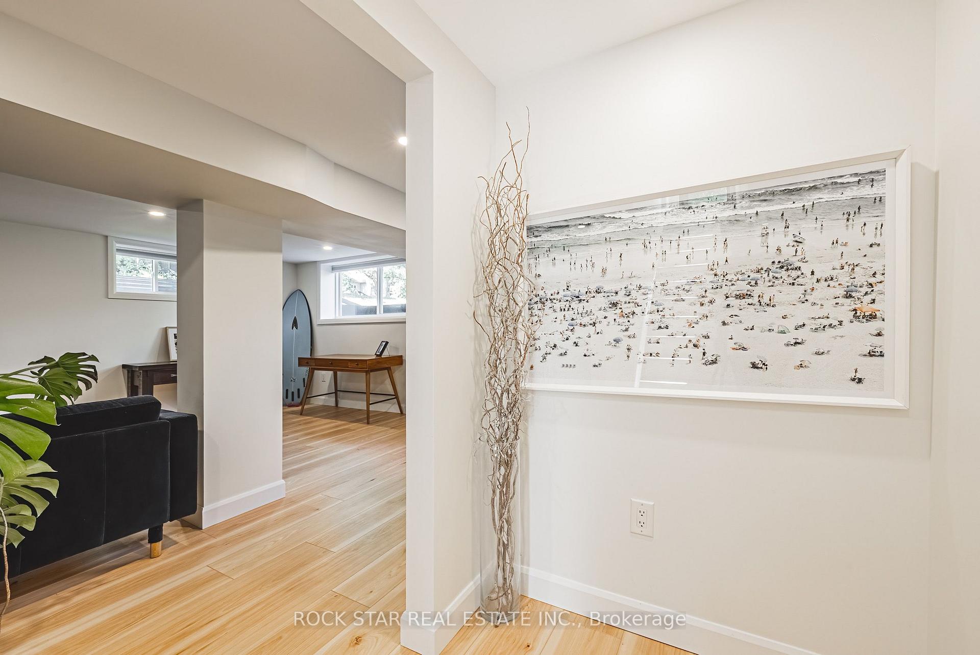 Photo 25 of 368 Philip Place, Hamilton, Ancaster — HOMEH