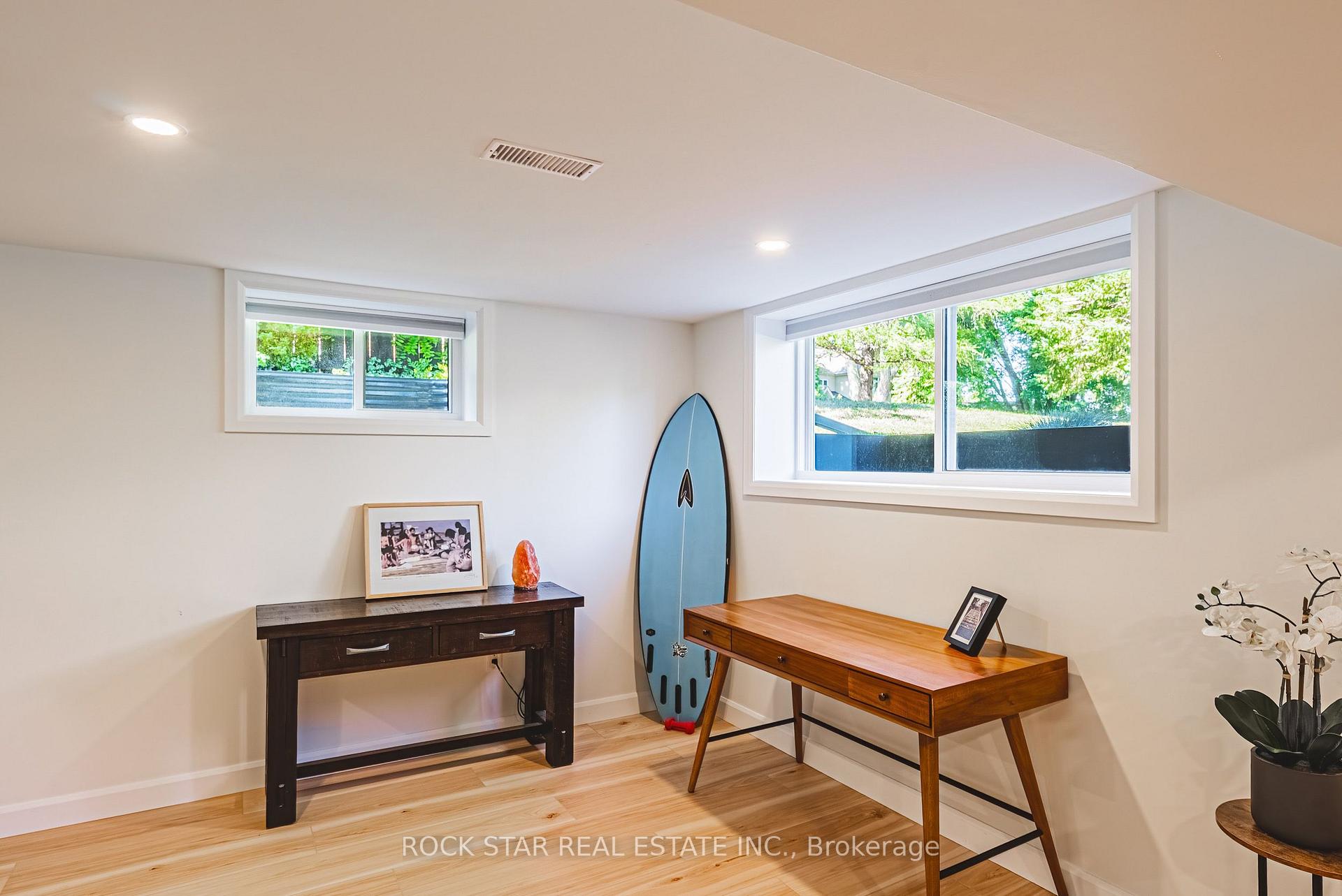 Photo 26 of 368 Philip Place, Hamilton, Ancaster — HOMEH