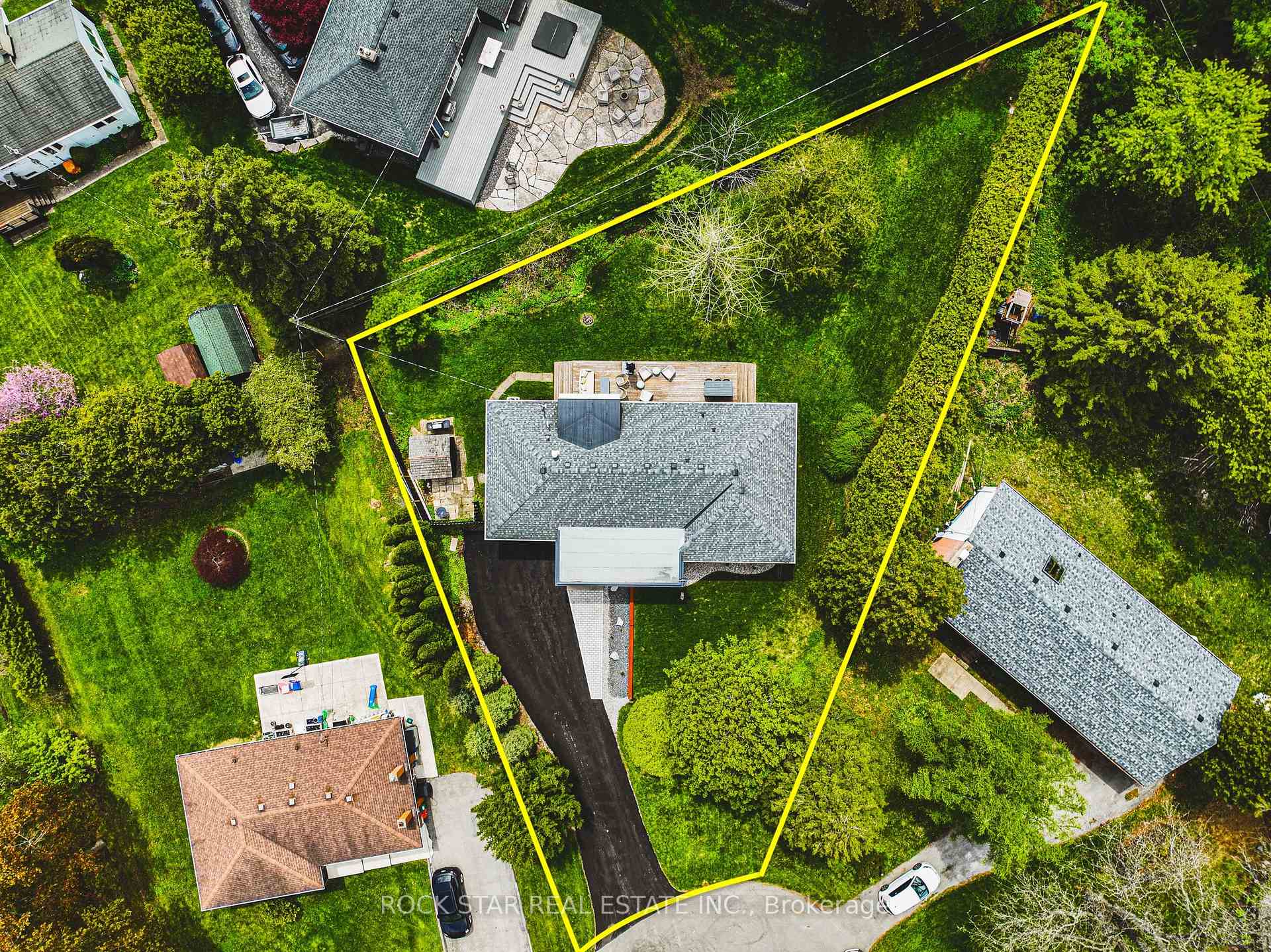 Photo 39 of 368 Philip Place, Hamilton, Ancaster — HOMEH