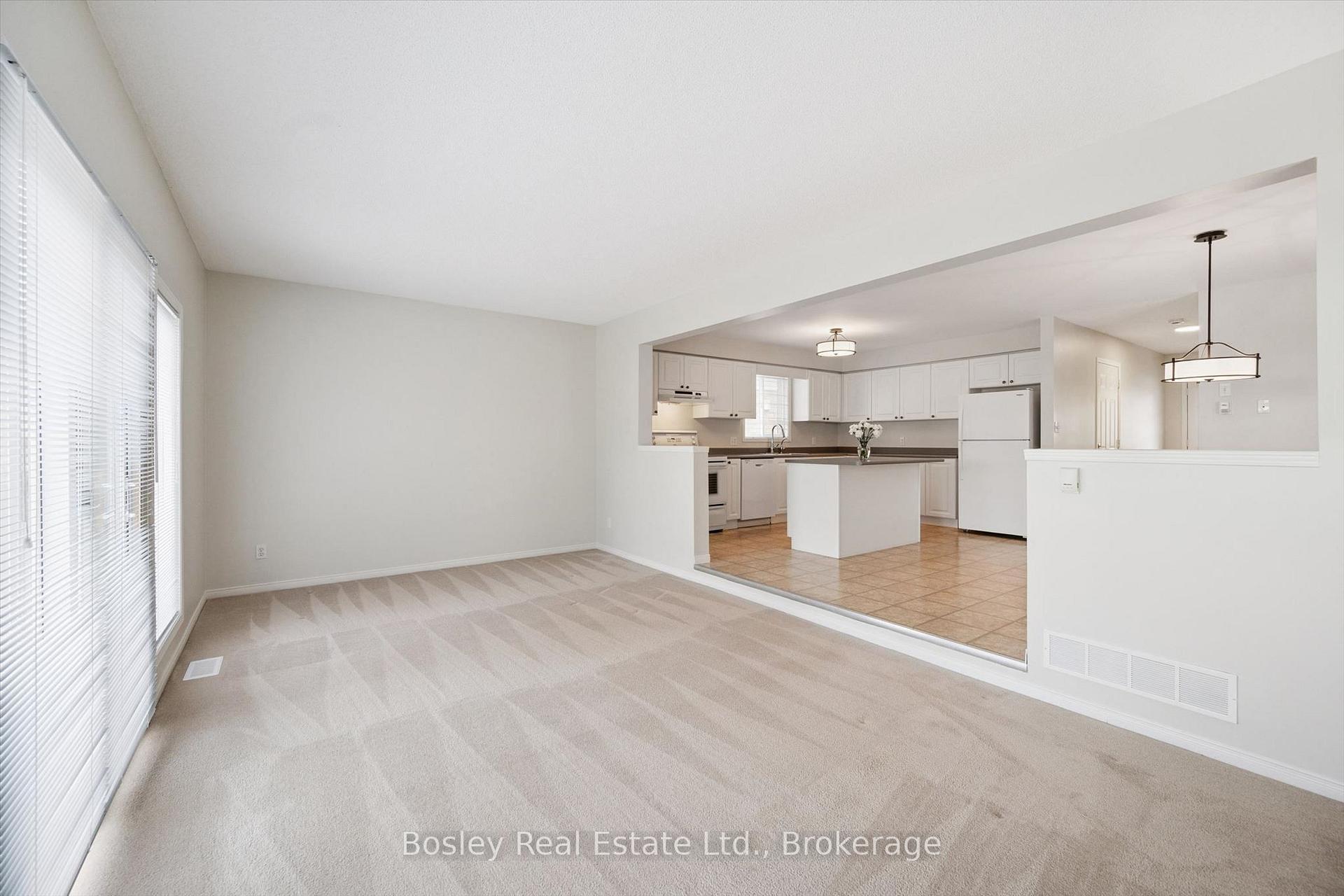 Photo 14 of 526 Thornview Place, Waterloo, Columbia Forest — HOMEH