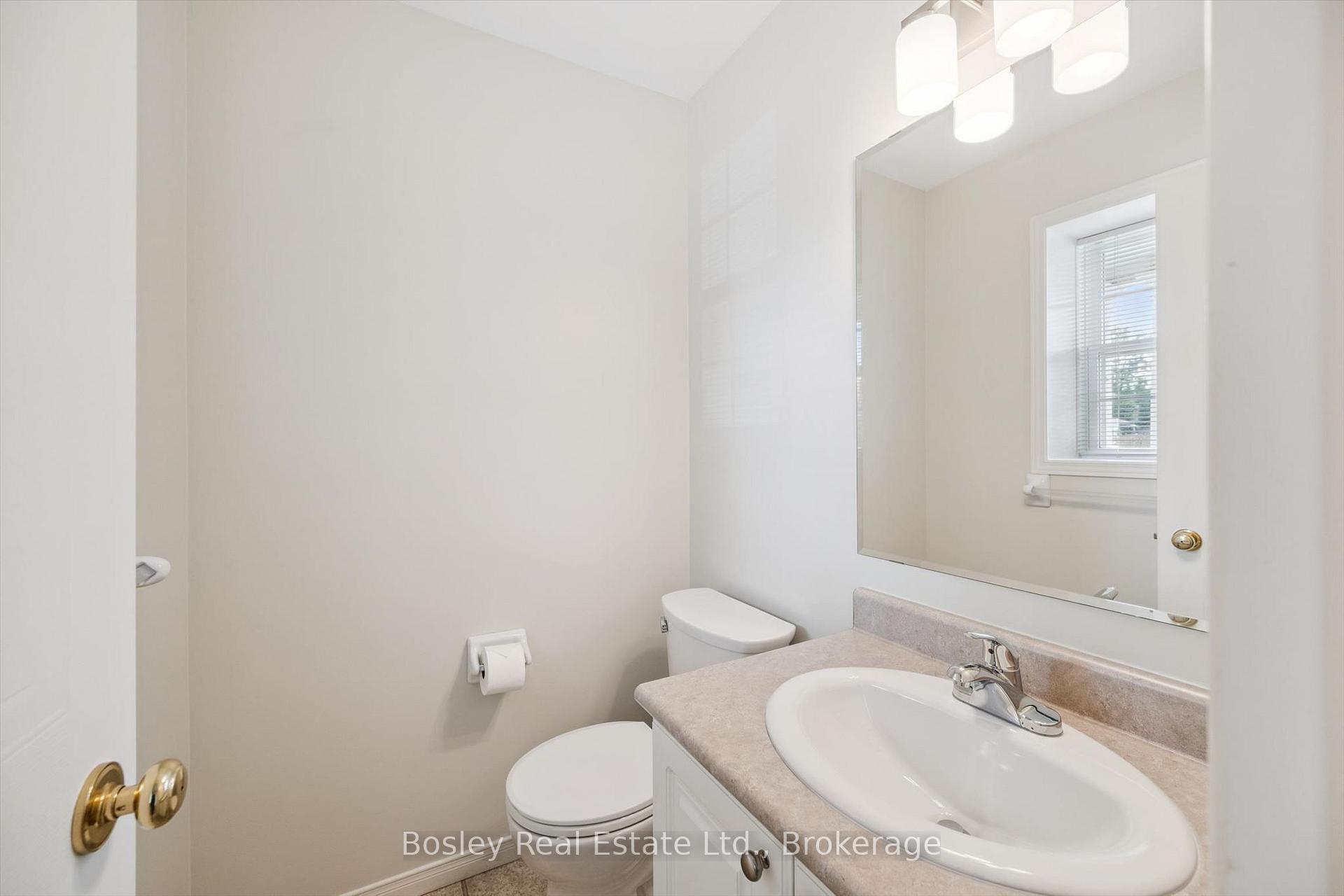 Photo 17 of 526 Thornview Place, Waterloo, Columbia Forest — HOMEH