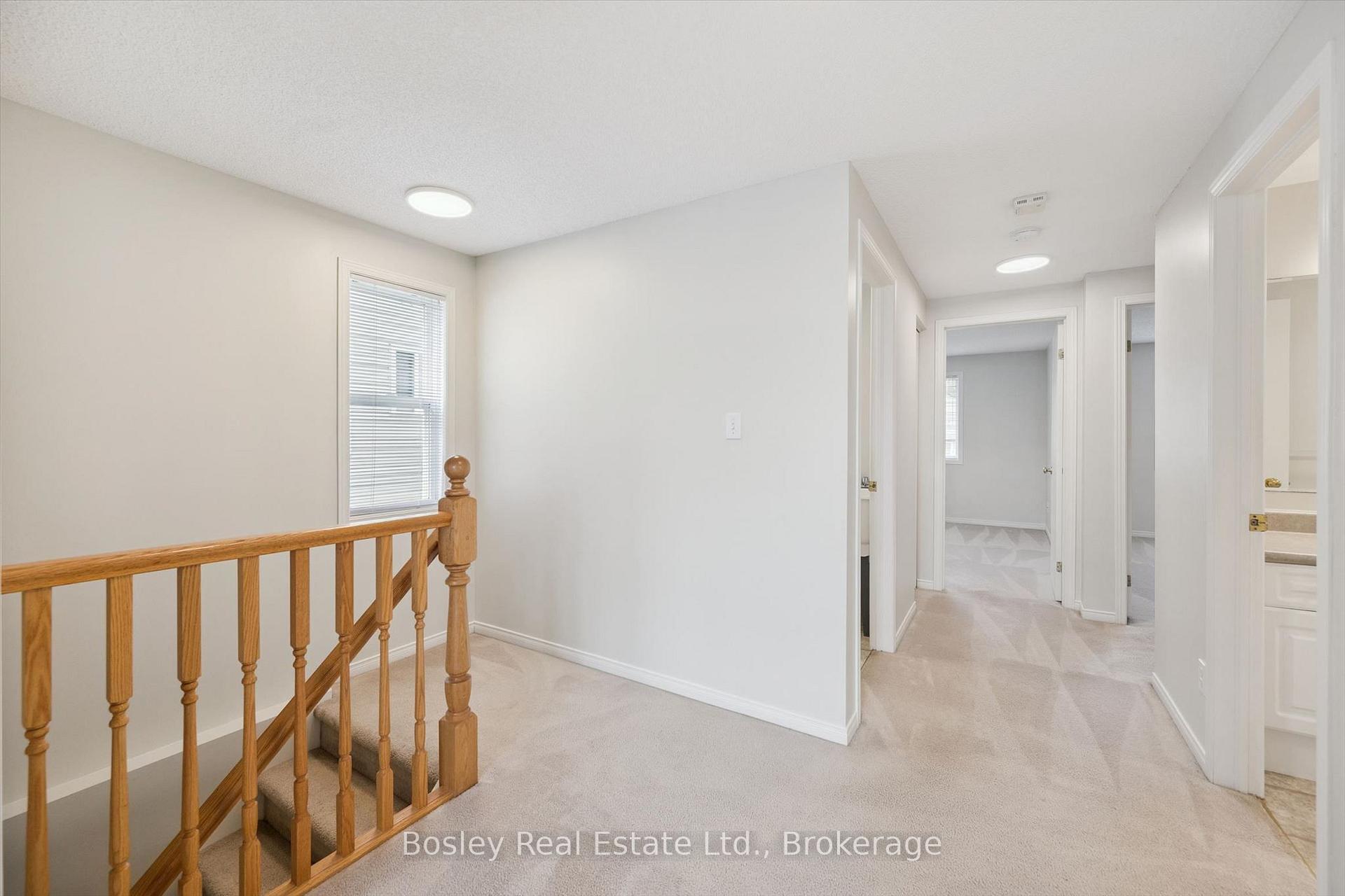 Photo 18 of 526 Thornview Place, Waterloo, Columbia Forest — HOMEH