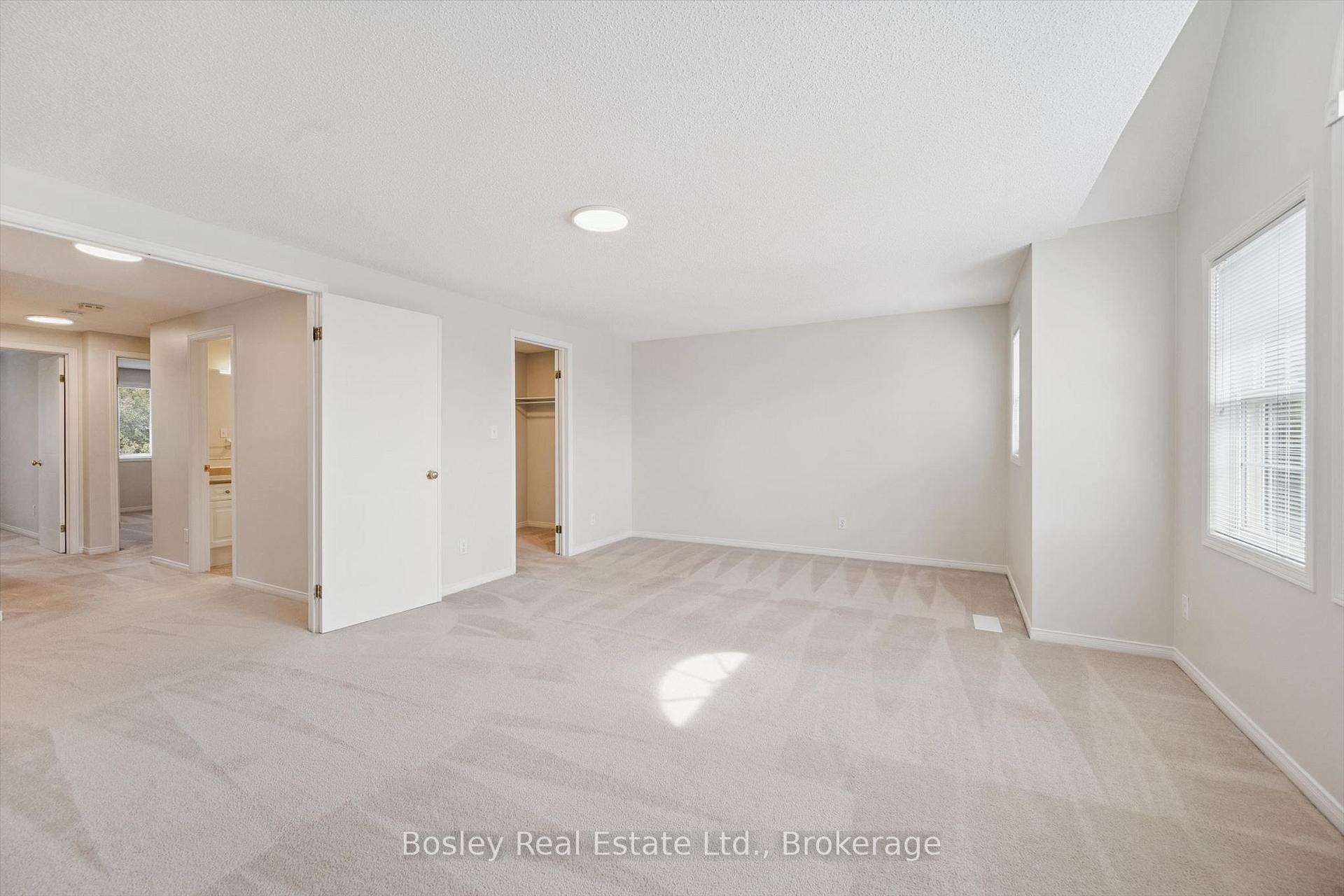 Photo 26 of 526 Thornview Place, Waterloo, Columbia Forest — HOMEH