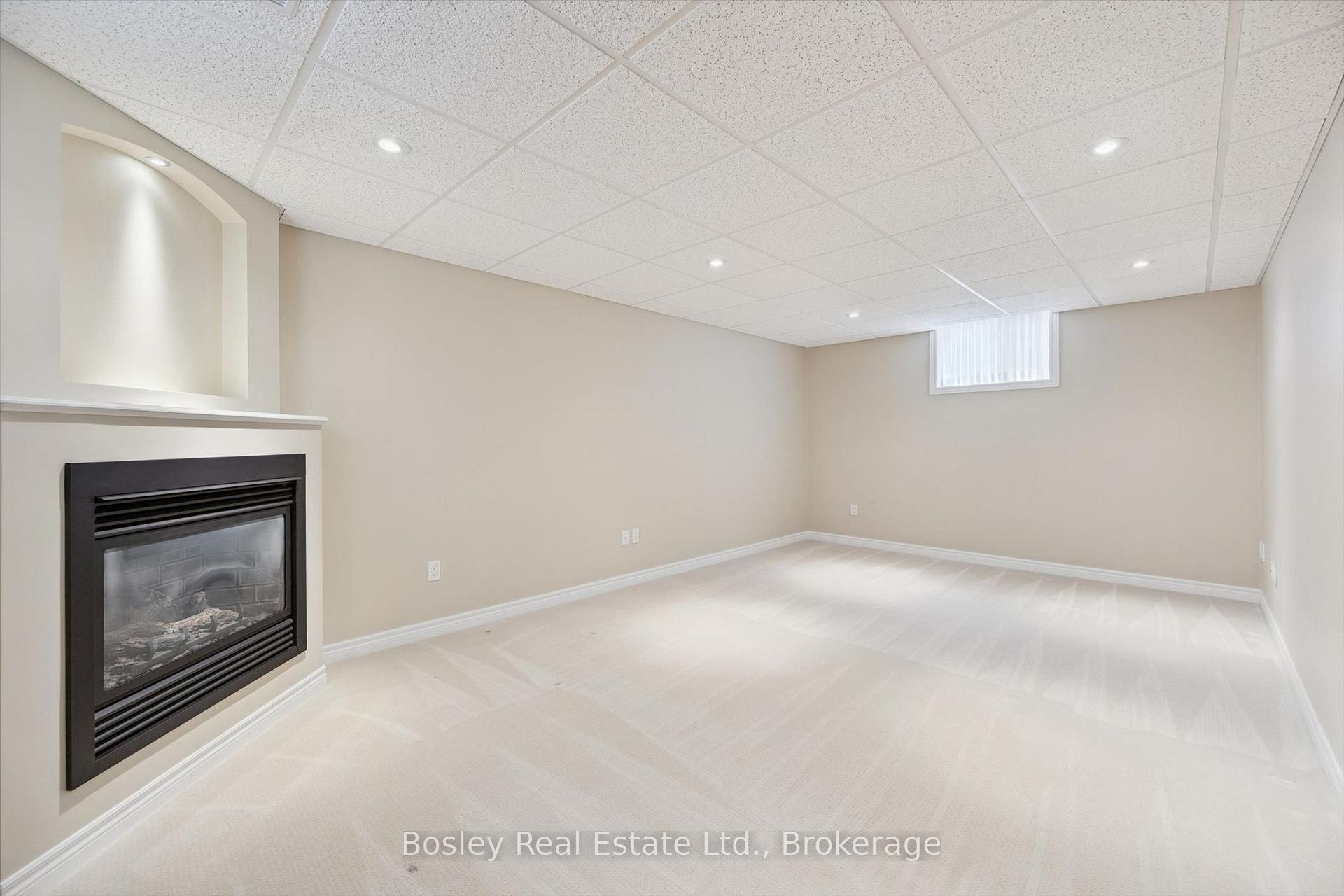 Photo 27 of 526 Thornview Place, Waterloo, Columbia Forest — HOMEH