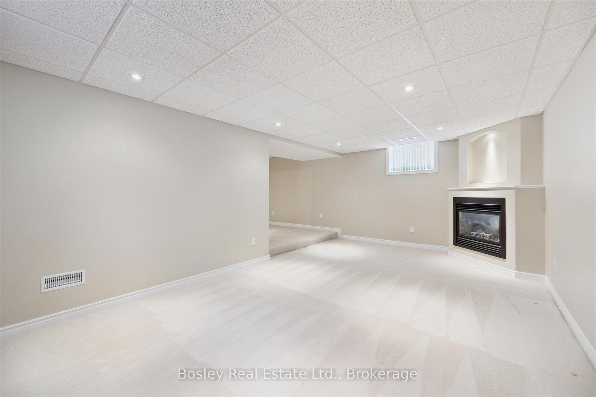 Photo 29 of 526 Thornview Place, Waterloo, Columbia Forest — HOMEH