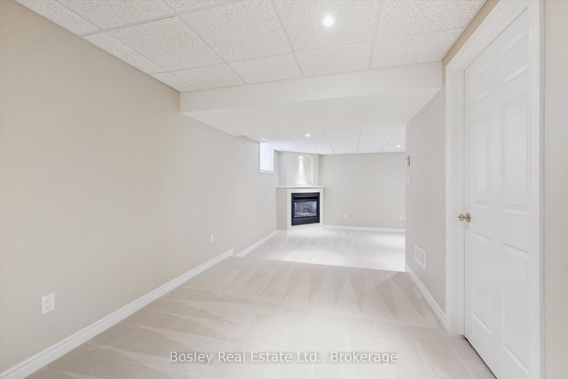 Photo 31 of 526 Thornview Place, Waterloo, Columbia Forest — HOMEH