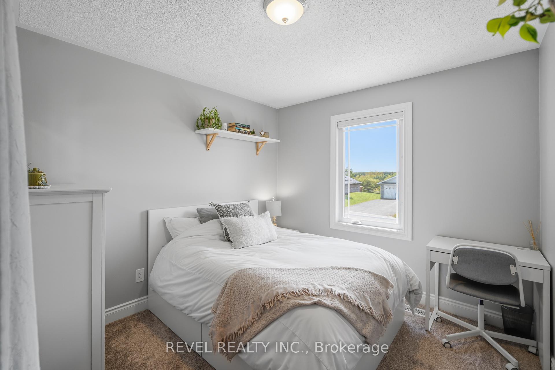 Photo 28 of 29 Saint John Street, Amaranth, Rural Amaranth — HOMEH