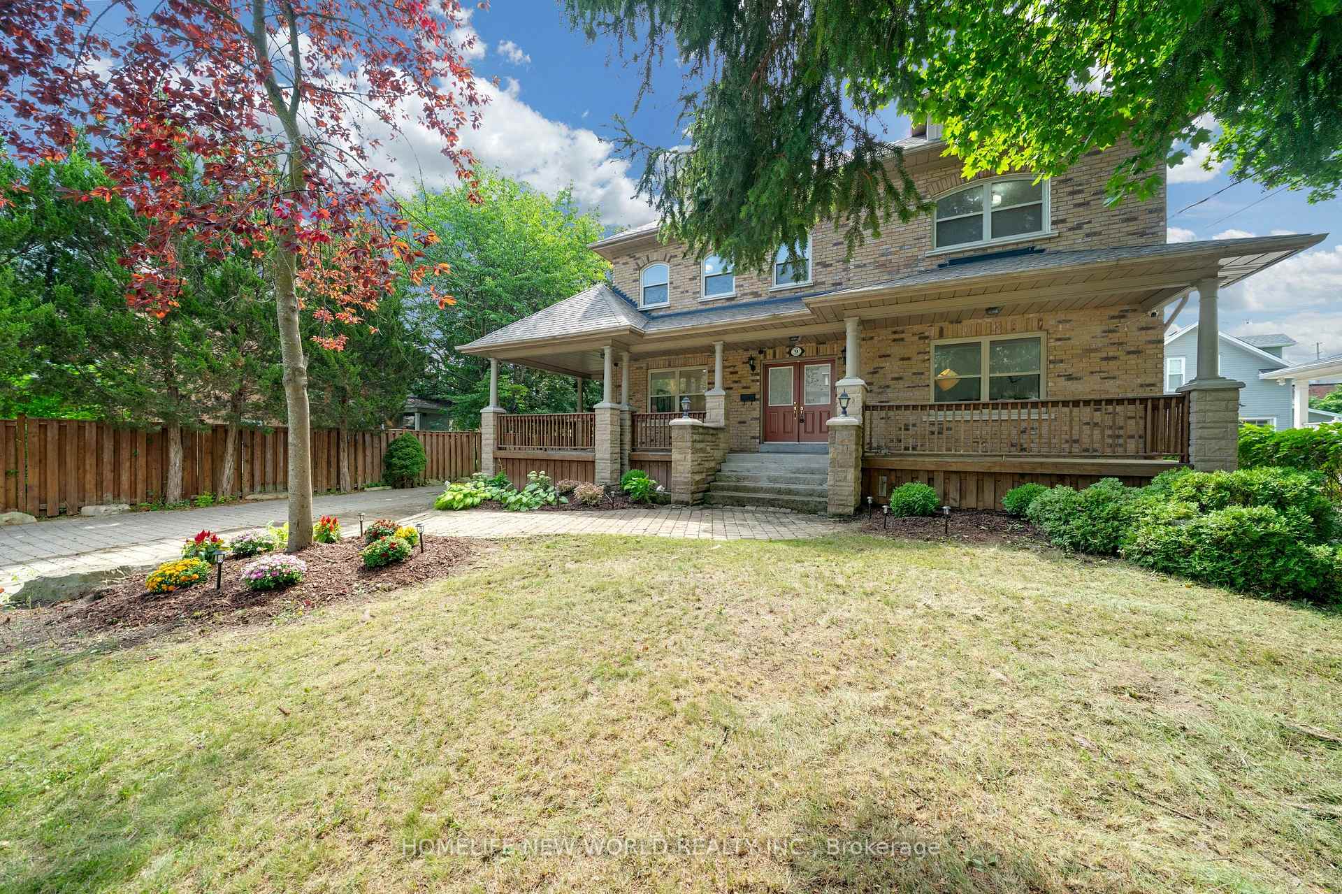Photo 3 of 9 Pavillion Street, Markham, Unionville — HOMEH