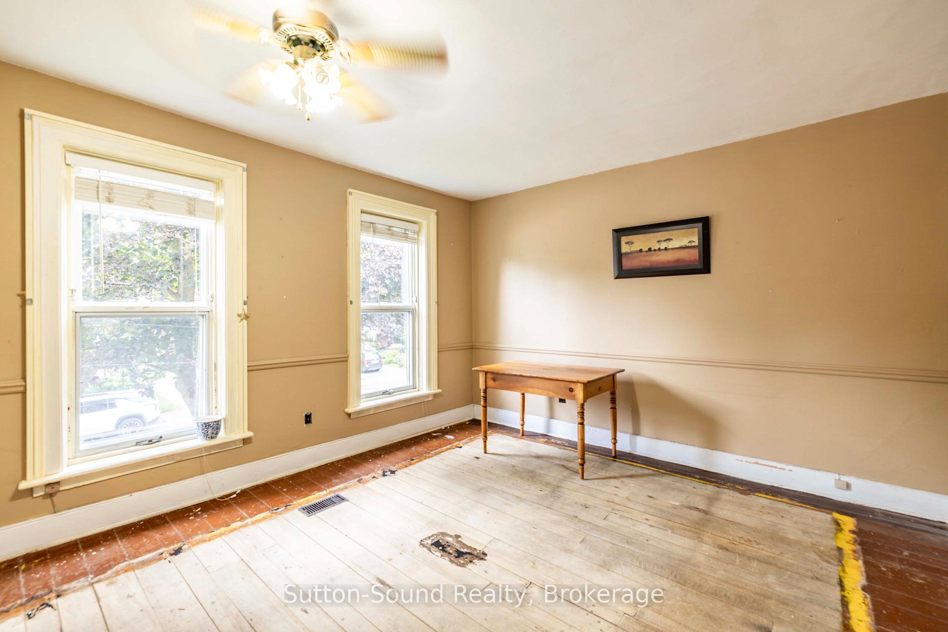 Photo 16 of 359 5th Street E, Owen Sound — HOMEH