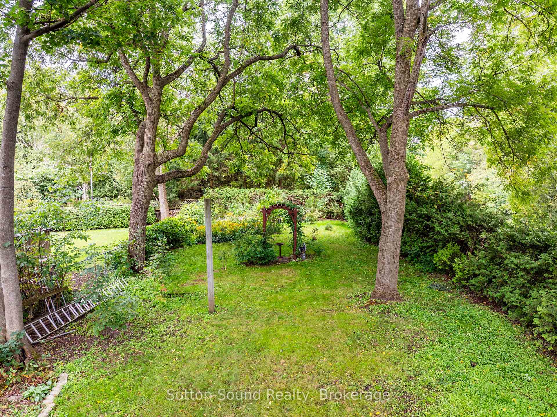 Photo 30 of 359 5th Street E, Owen Sound — HOMEH