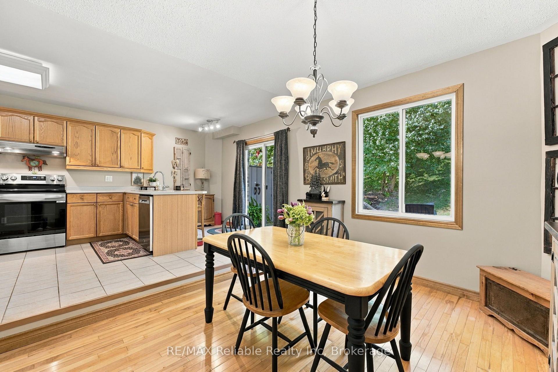 Photo 12 of 71 Meadowridge Road, London, North M — HOMEH