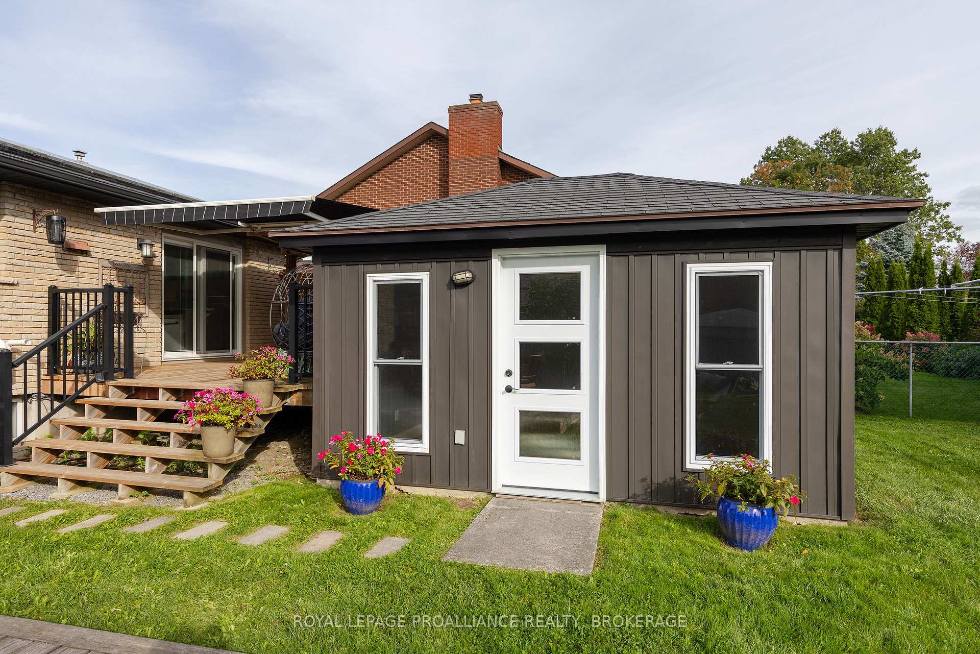 Photo 18 of 503 Canterbury Crescent, Kingston, City SouthWest — HOMEH