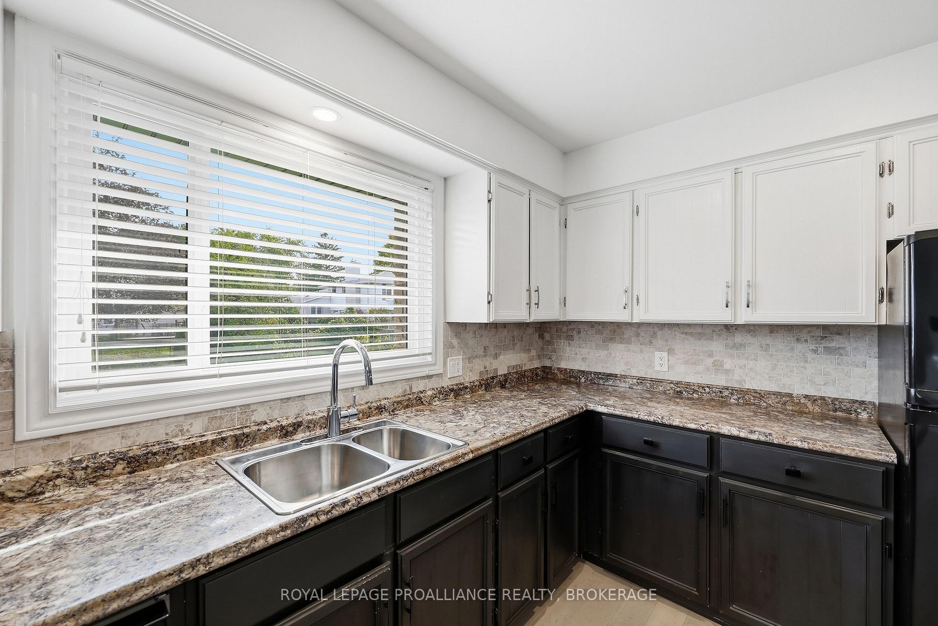 Photo 30 of 503 Canterbury Crescent, Kingston, City SouthWest — HOMEH