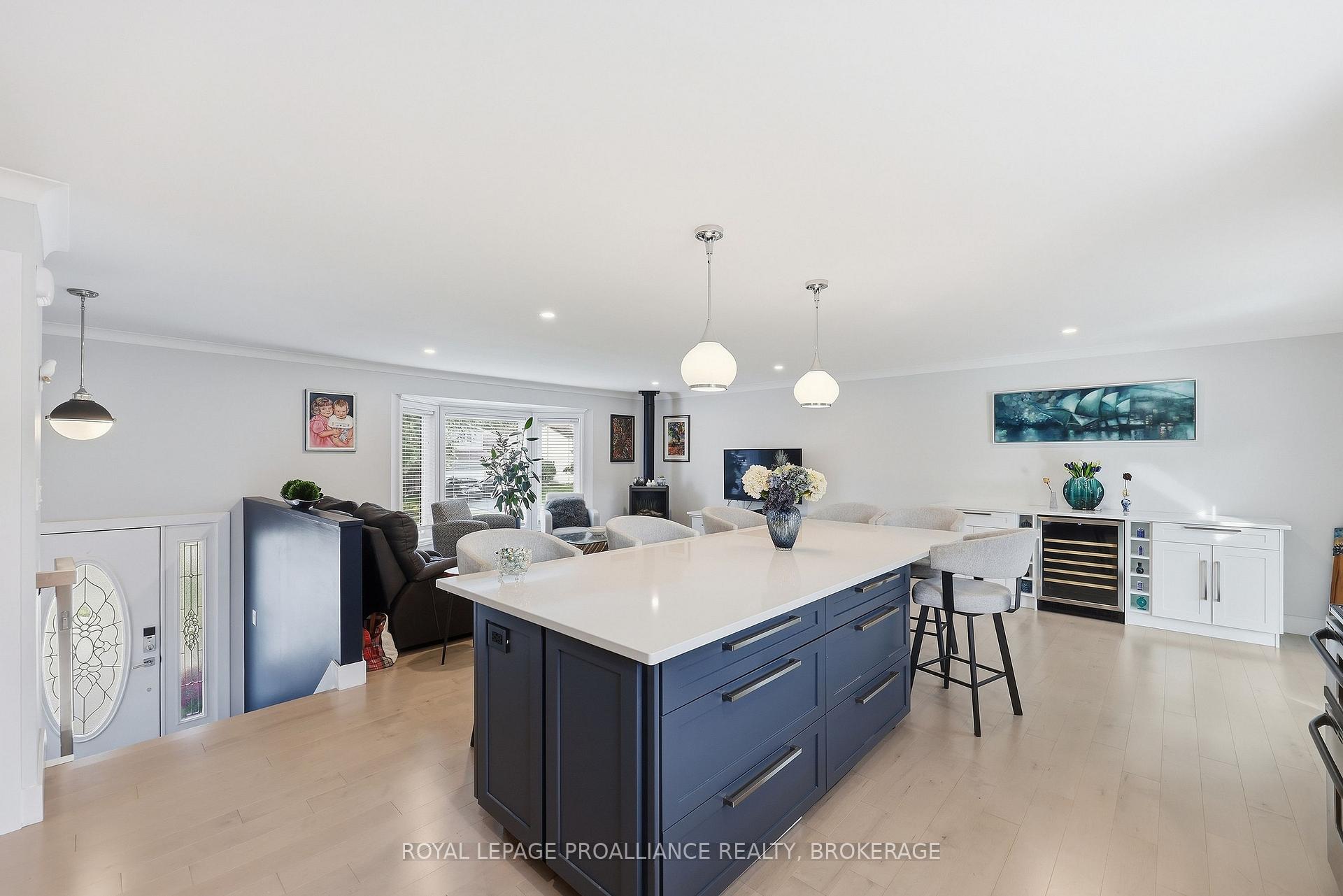 Photo 31 of 503 Canterbury Crescent, Kingston, City SouthWest — HOMEH
