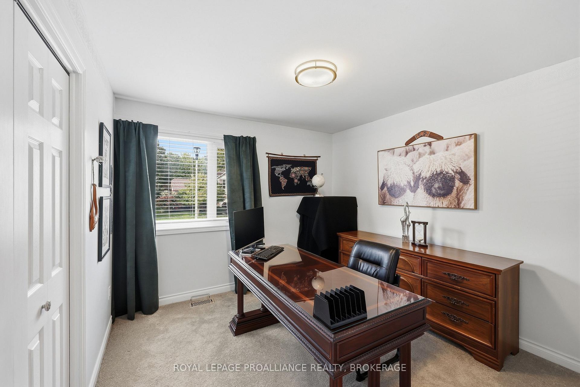 Photo 36 of 503 Canterbury Crescent, Kingston, City SouthWest — HOMEH